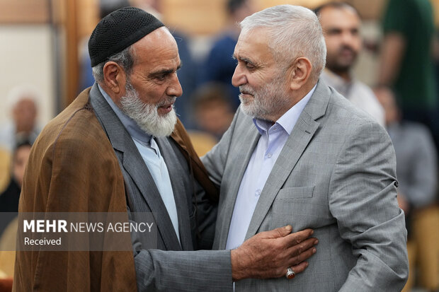آیین رونمایی کتاب «شاخه طوبی»