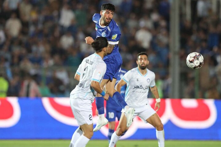 برد سخت اما شیرین آبیها برابر گل گهر؛ استقلال سایه پرسپولیس شد!