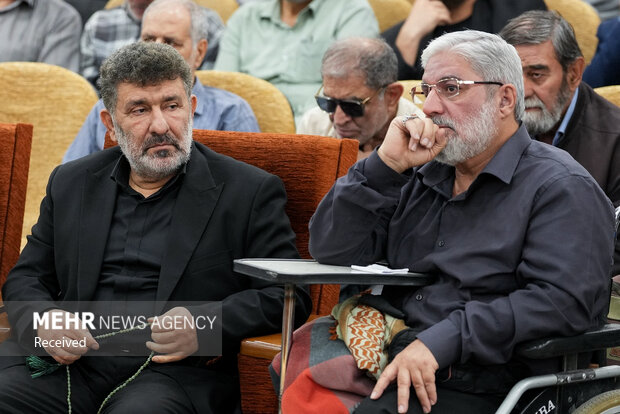 آیین رونمایی کتاب «شاخه طوبی»