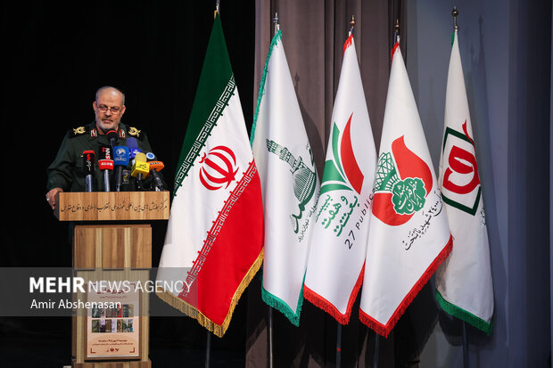 آیین رونمایی از آثار جدید انتشارات 27 بعثت