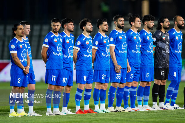 لیگ برتر فوتبال – استقلال و گل‌گهر