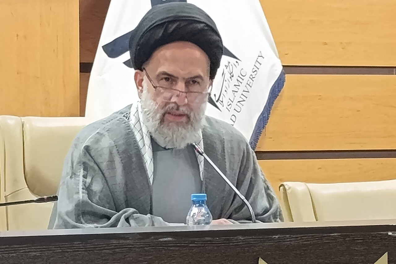 گام دانشگاه آزاد گلستان برای بومی‌سازی تولید بچه‌میگو