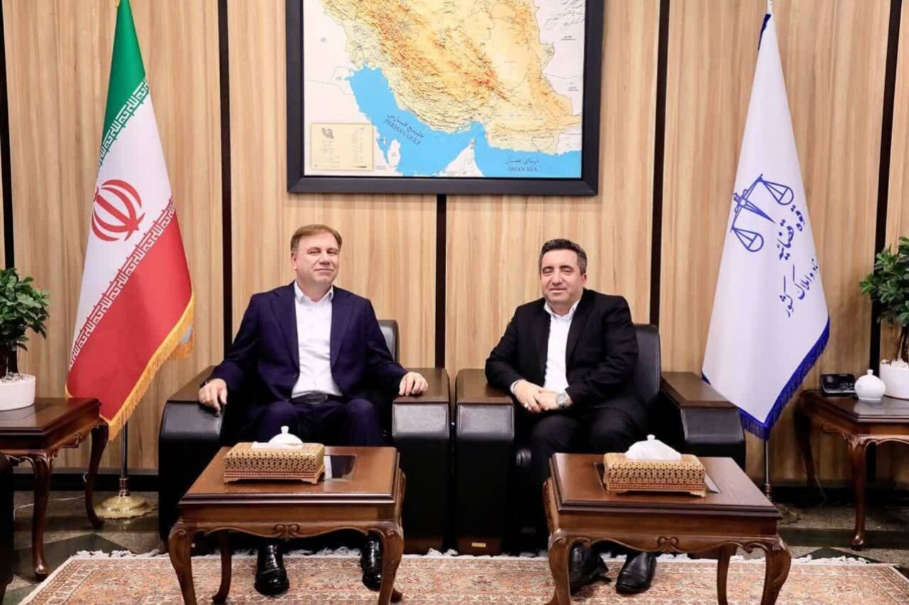 استاندار بوشهر: تثبیت مالکیتها زمینهساز اعتماد سرمایهگذاران است