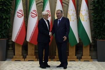 تأکید عارف و امامعلی رحمان بر ایجاد اتحادیه کشورهای فارسی‌زبان