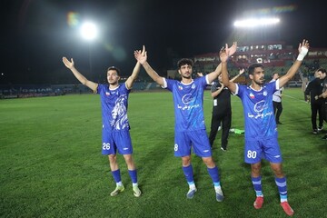 سهراب و استقلال همچنان شکست‌ناپذیر؛ نگرانی درباره یک بازیکن
