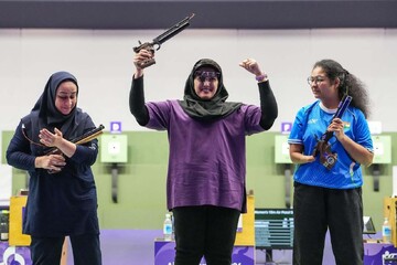 طلای فائزه احمدی و نقره ساره جوانمردی در تپانچه بادی ۱۰ متر