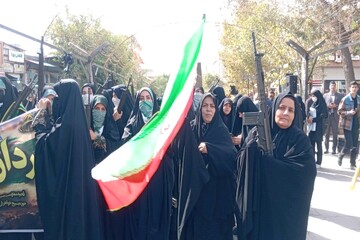 حضور بانوان کردستان و مردم در رزمایش جان‌فدا