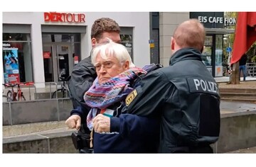 VIDEO: An elderly man injured during Germany police crackdown