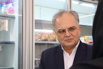 آغاز توزیع ۱۰ تن مرغ منجمد در سمنان؛ نظارت‌ها بیشتر می‌شود