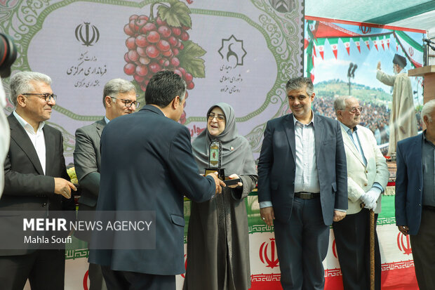 سفر سخنگوی دولت به اراک
