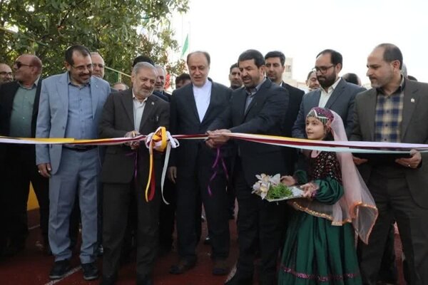 وزیر آموزش و پرورش پیست دوومیدانی الوند همدان را افتتاح کرد