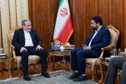 رئيس المركز الوطني للفضاء السيبراني یلتقي الوزير عراقجي