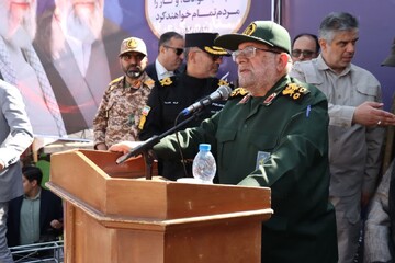 ایزدی: وحدت ملی مؤلفه اساسی پیروزی در نبرد سرنوشت‌ساز با استکبار است