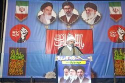 جنگ امروز، نبرد تمدنی است؛دشمن آرزوی نابودی انقلاب را به گور خواهد برد
