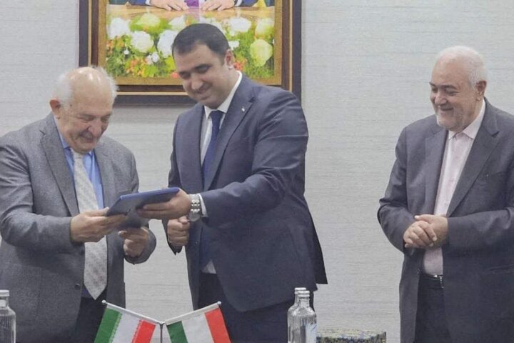 تفاهم‌نامه توسعه تعاملات تجاری میان مشهد و دوشنبه امضا شد