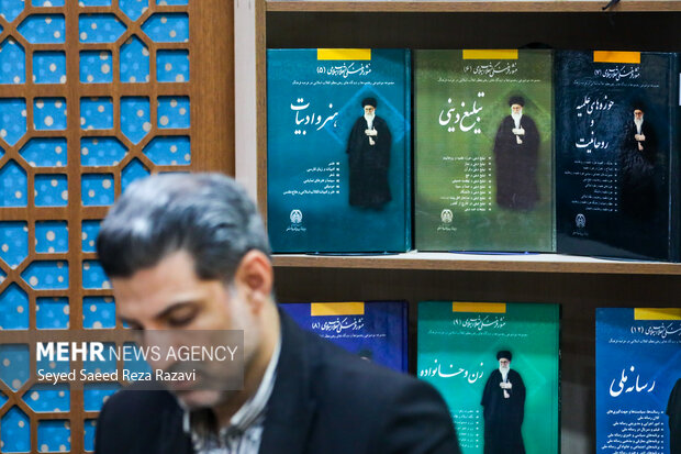 نشست خبری دبیر شورای عالی انقلاب فرهنگی