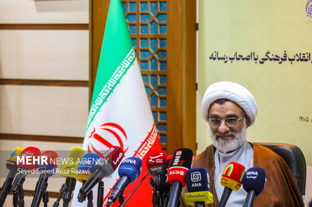 نشست خبری دبیر شورای عالی انقلاب فرهنگی