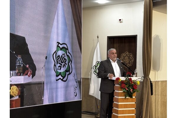 فرماندار لنجان: بروکراسی اداری نباید مردم را گرفتار کند فرماندار لنجان: بروکراسی اداری نباید مردم را گرفتار کند