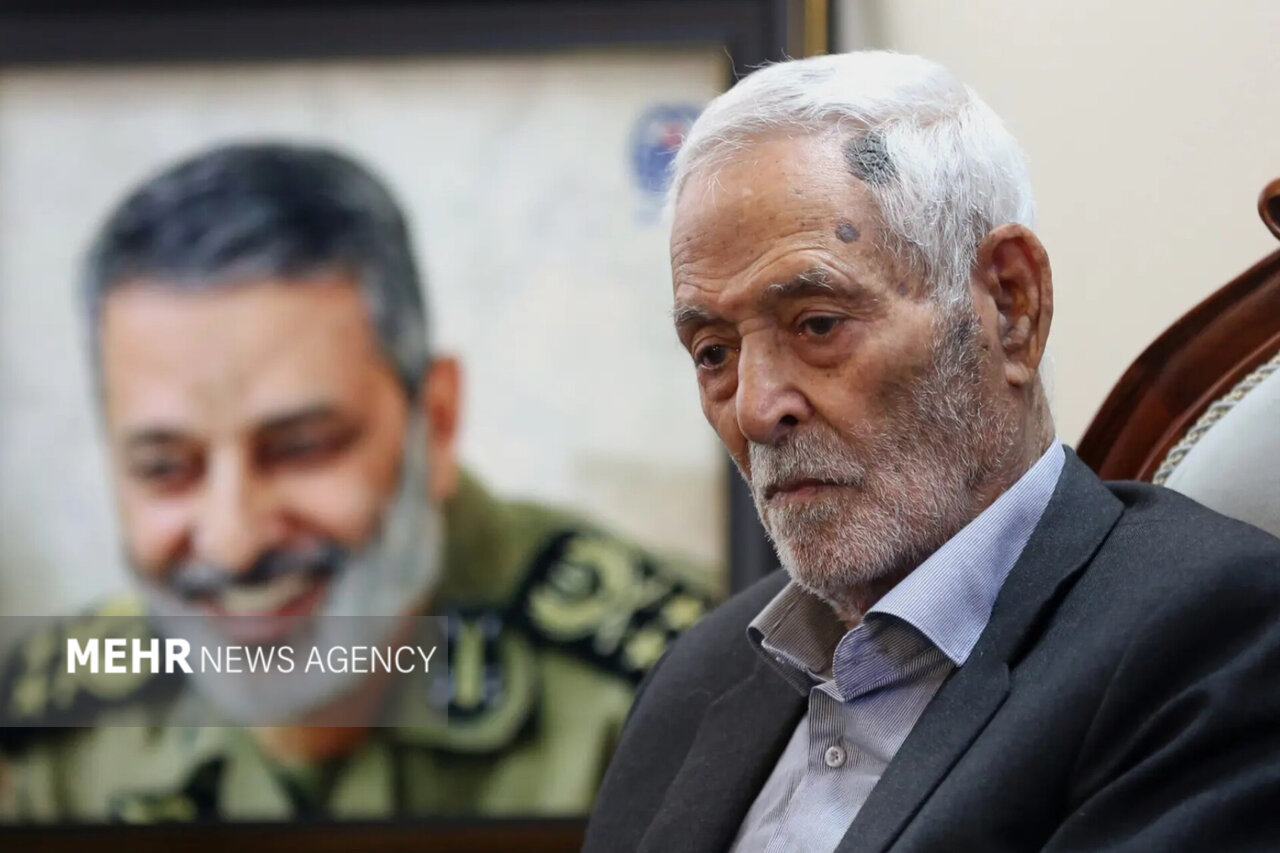 پدر سپهبد شهید سید عبدالرحیم موسوی در قم دار فانی را وداع گفت پدر سپهبد شهید سید عبدالرحیم موسوی در قم دار فانی را وداع گفت