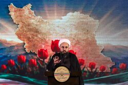 کنگره ملی «باید برخاست» در یزد برگزار می‌شود