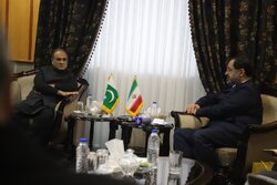 استاندار قم: خدمات کنسولی به اتباع پاکستانی در قم توسعه می‌یابد