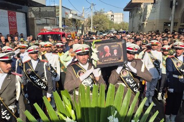 آغاز تشییع پیکر پدر شهید سپهبد موسوی در قم