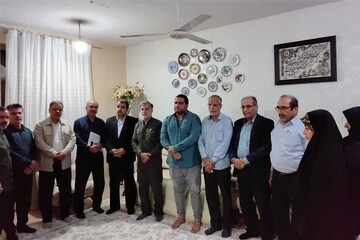 مدیرکل بنیاد شهیدبوشهر: مشکلات خانواده‌ شهدا با جدیت پیگیری می‌شود
