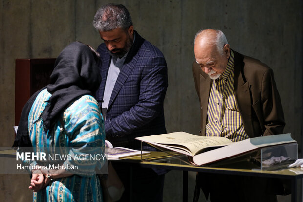 نمایشگاه کتابت قرآن کریم به قلم استاد محمد احصایی
