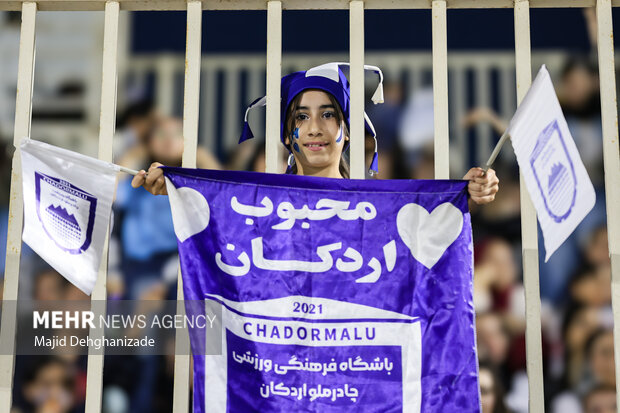 لیگ برتر <a href='https://sayeb.ir/tag/%d9%81%d9%88%d8%aa%d8%a8%d8%a7%d9%84'></div>فوتبال</a> - <a href='https://sayeb.ir/tag/%d8%a7%d8%b3%d8%aa%d9%82%d9%84%d8%a7%d9%84'>استقلال</a> و <a href='https://sayeb.ir/tag/%da%86%d8%a7%d8%af%d8%b1%d9%85%d9%84%d9%88'>چادرملو</a>