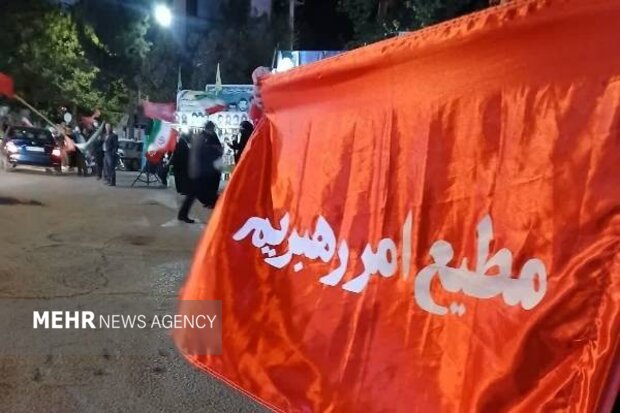 شیروانی‌ها ۲۳۷ شب پای کار ایران ایستاده‌اند
