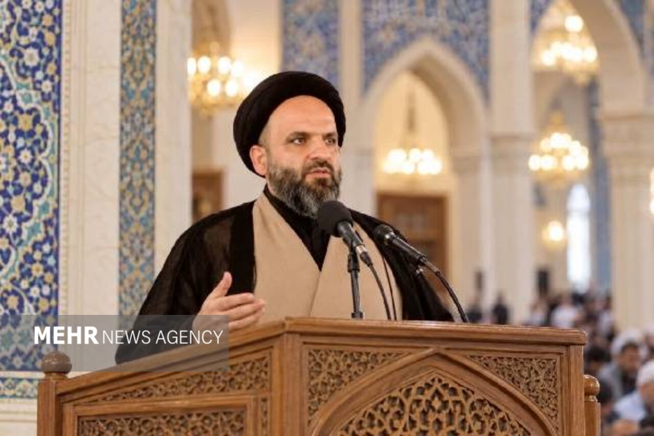 فشارها و تهدیدهای نظامی دشمن نمی‌تواند اراده ملت ایران را تضعیف کند