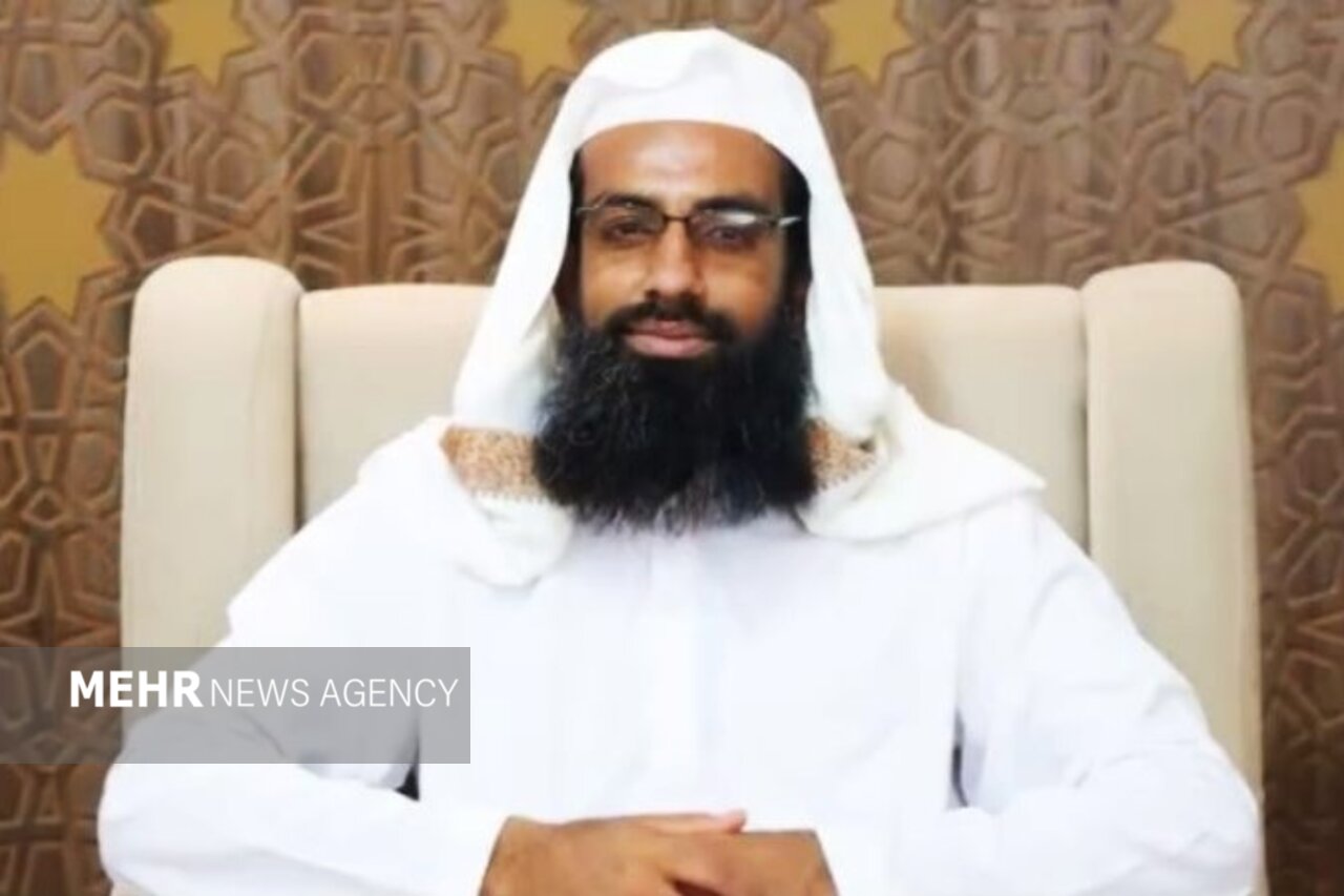 امام جمعه اهل‌سنت هوشک: حرص و طمع انسان را به زیاده‌خواهی می‌کشاند
