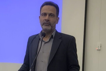مسئولان در شرایط کنونی با مردم همراهی بیشتری داشته باشند