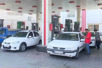 کاهش صف‌های سوخت‌گیری در بندرعباس پس از اجرای طرح جدید بنزین