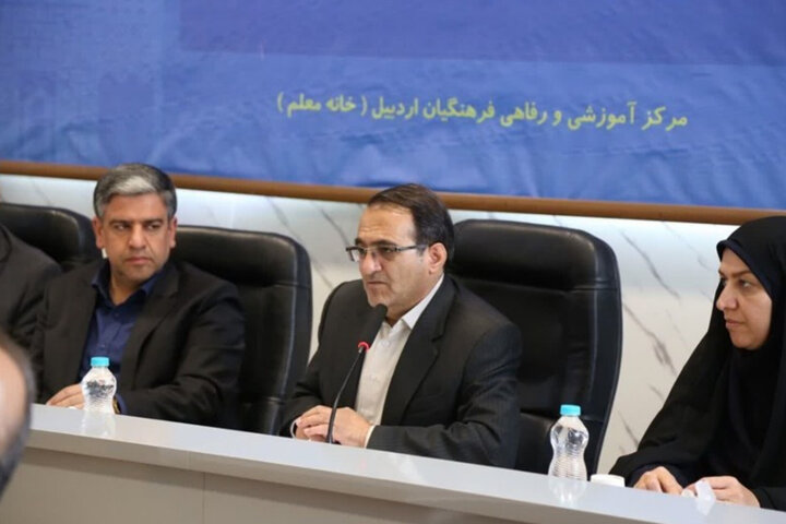 تراکم کلاس‌های درس در اردبیل بیش از ۲۳ دانش‌آموز