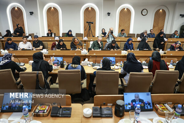 نشست خبری وزیر میراث فرهنگی، گردشگری و صنایع‌دستی