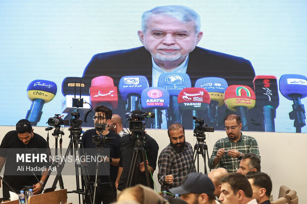 نشست خبری وزیر <a href='https://sayeb.ir/tag/%d9%85%db%8c%d8%b1%d8%a7%d8%ab-%d9%81%d8%b1%d9%87%d9%86%da%af%db%8c'></div>میراث فرهنگی</a>، گردشگری و صنایعدستی