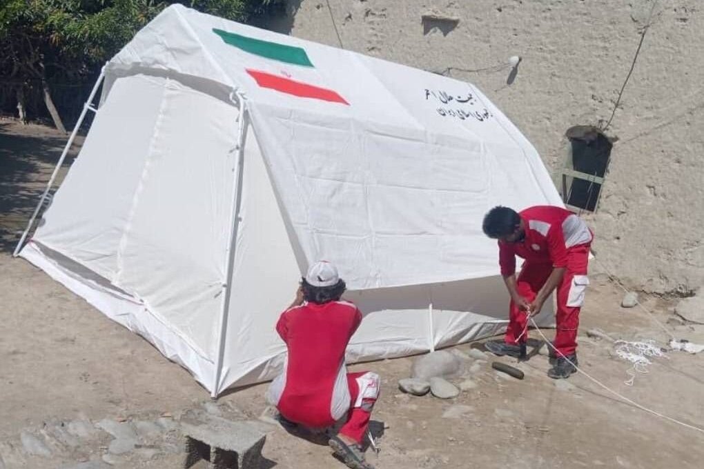 امدادرسانی هلال احمر به ۲۳ خانوار آسیبدیده از سیل نیکشهر و قصرقند