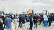 العراقيون يحتجون على إغلاق منفذ جذابة الحدودي مع ايران