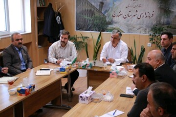 فرماندار سنندج: توزیع سوخت باید به کاهش صف جایگاه‌ها منجر شود