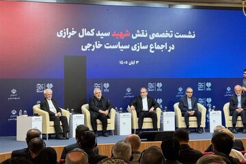 ظریف: مهم ترین ویژگی شهید خرازی انسانیت او بود
