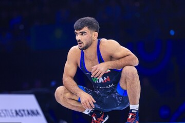 Ahmadi Vafa bags silver at 2026 World Wrestling Championships