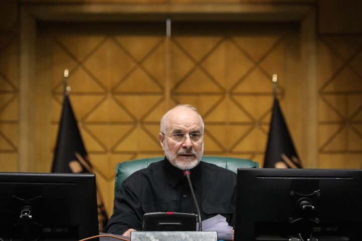 قالیباف: ملت ایران در برابر تهدیدات آمریکا مرعوب نمی‌شود
