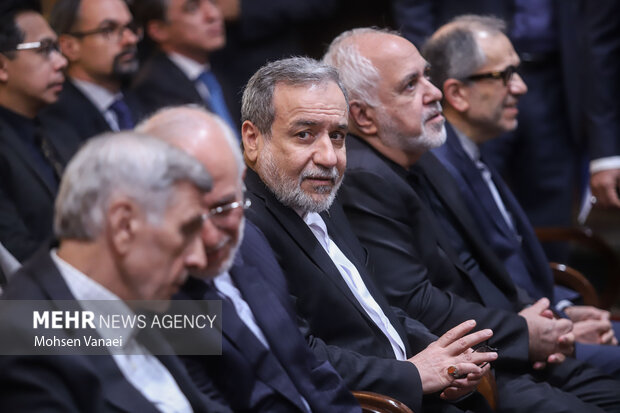 نشست تخصصی «نقش شهید کمال خرازی در اجماع سازی سیاست خارجی»
