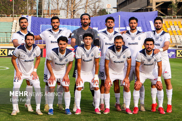 لیگ برتر فوتبال - پیکان و ملوان