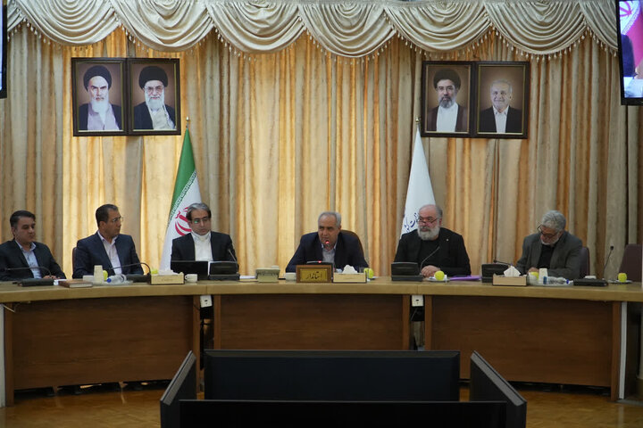 تشریح اولویت‌های مدیریت آذربایجان‌شرقی در نشست خانه احزاب