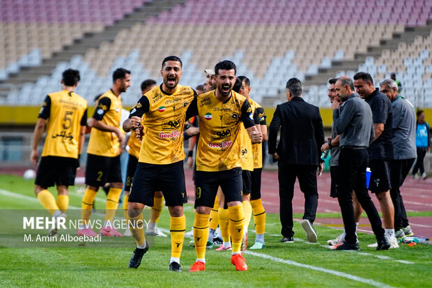 لیگ برتر فوتبال- سپاهان و مس شهر بابک