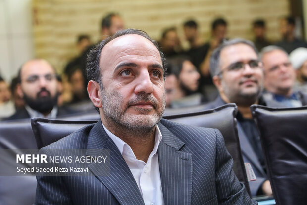 آیین رونمایی از کتاب «حکمرانی فضای مجازی در اندیشه امام شهید انقلاب(ره)»