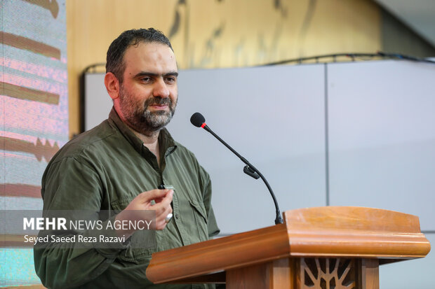 آیین رونمایی از کتاب «حکمرانی فضای مجازی در اندیشه امام شهید انقلاب(ره)»