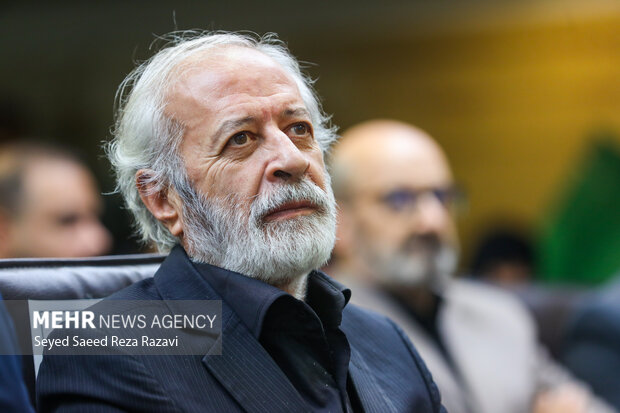 آیین رونمایی از کتاب «حکمرانی فضای مجازی در اندیشه امام شهید انقلاب(ره)»